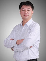 何寧寧先生 (主席)